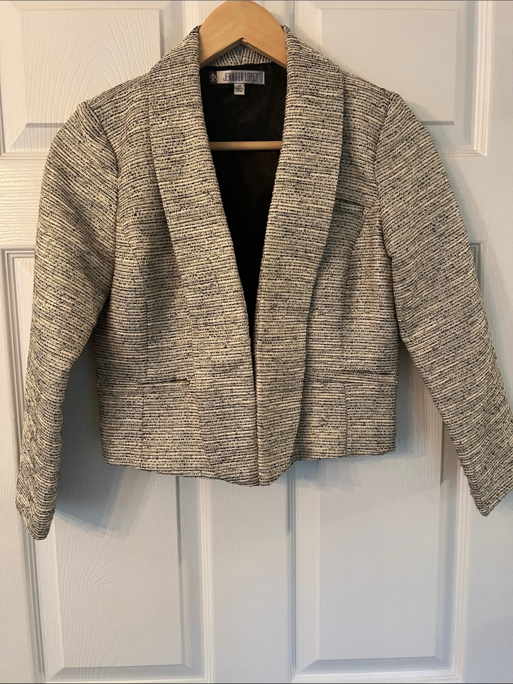 Jennifer Lopez Black&White w/ Metallic Stitching Open-Front Cropped Blazer
